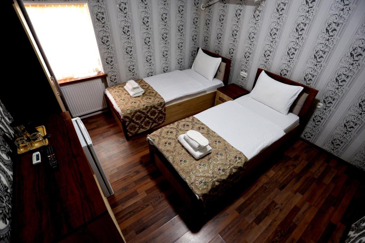 Hotel Plaza 777 ซามาร์คันด์ ภายนอก รูปภาพ