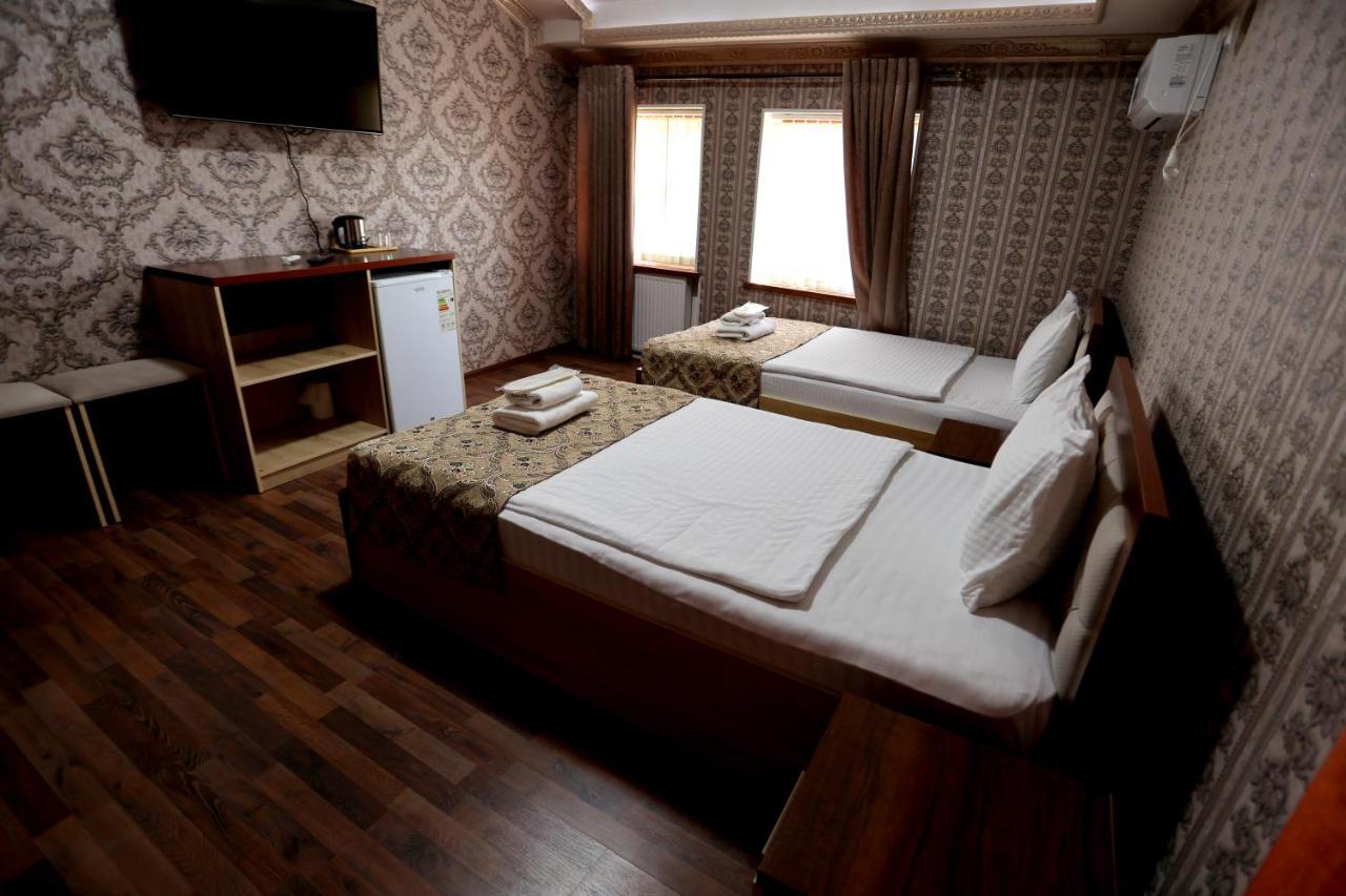 Hotel Plaza 777 ซามาร์คันด์ ภายนอก รูปภาพ